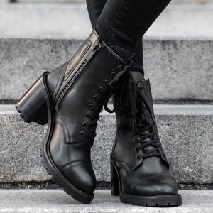 Thursday Rebel boots size 9